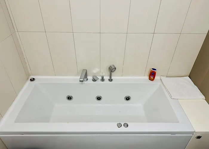 Joy Memorandului 5 * Timişoara